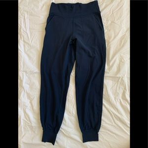 Lululemon align joggers 25 inch size 6 navy blue